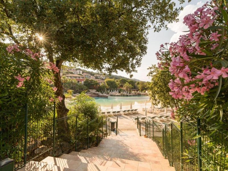 Les Restanques Maison Du Lac 4 Chambres Grimaud Exteriér fotografie