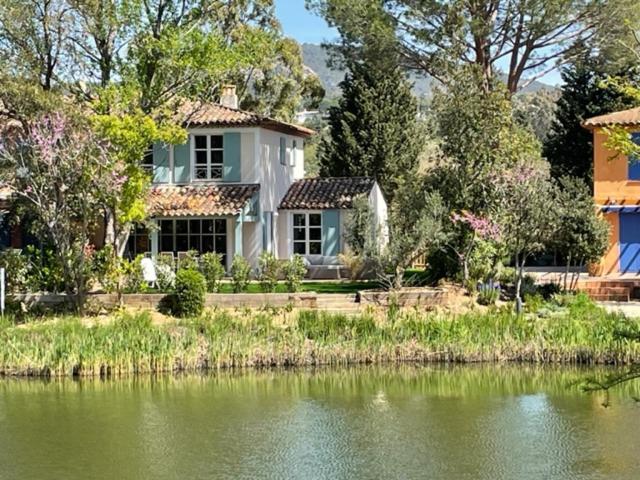 Les Restanques Maison Du Lac 4 Chambres Grimaud Exteriér fotografie